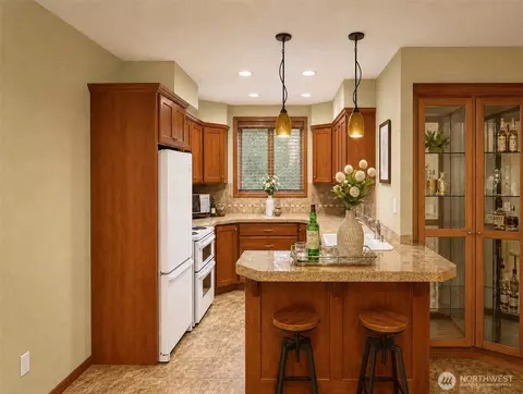 Kitchen - 1422 Colby Ave, Everett, WA 98201 photo 4 of 6