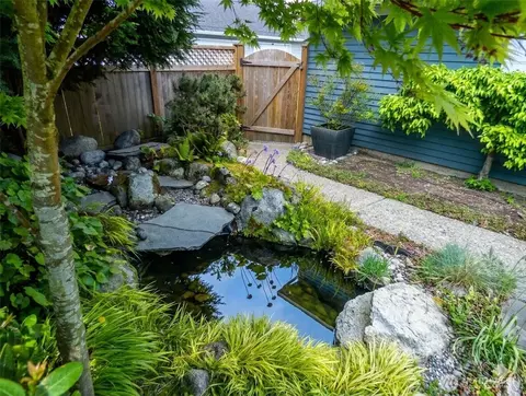 Exterior - 1422 Colby Ave, Everett, WA 98201 photo 7 of 8