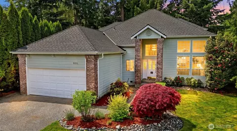 609 108th Pl SE, Everett, WA 98208
