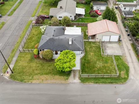 View/Area - 2314 Initial Ave, Enumclaw, WA 98022 photo 2 of 7