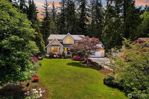 2488 Autumnwood Ct, Bellingham, WA 98229