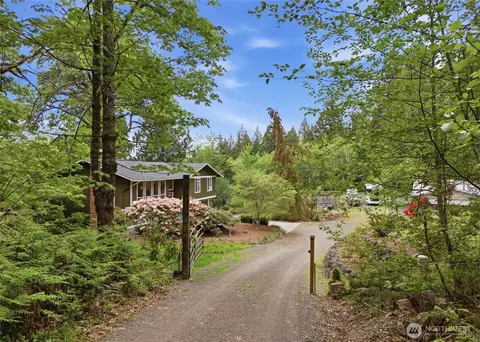 3858 Quiet Dr NW, Bremerton, WA 98312
