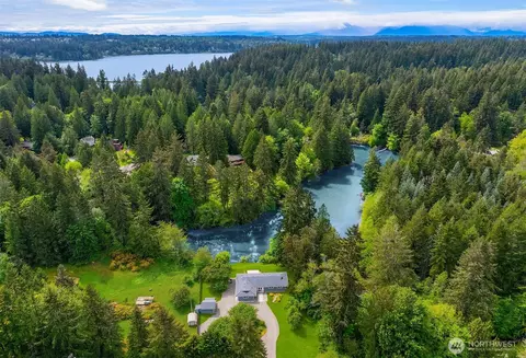 9171 Miller Rd NE, Bainbridge Island, WA 98110