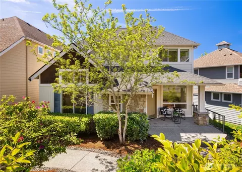 2055 Larchmount Dr NE, Issaquah, WA 98029