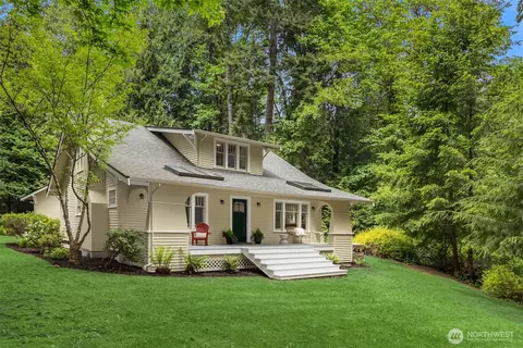 14864 Sivertson Rd NE, Bainbridge Island, WA 98110