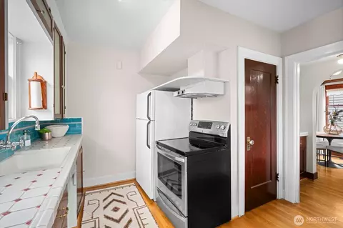 Kitchen - 1126 Wetmore Ave, Everett, WA 98201 photo 3 of 3
