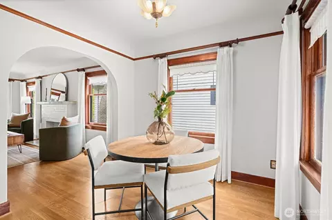 Dining - 1126 Wetmore Ave, Everett, WA 98201 photo 1 of 5