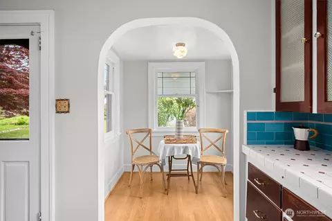 Dining - 1126 Wetmore Ave, Everett, WA 98201 photo 4 of 5