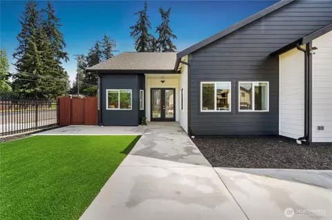 1430 E 60th St, Tacoma, WA 98404