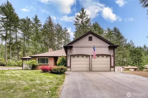4860 NW Hosman Cir, Silverdale, WA 98383