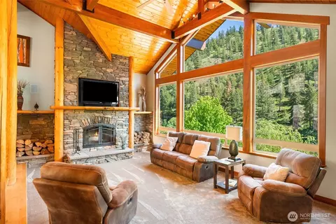 5230 Crum Canyon Rd, Entiat, WA 98822