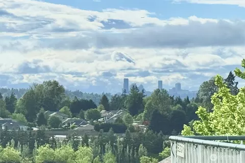 3980 129th Pl SE #B203, Bellevue, WA 98006