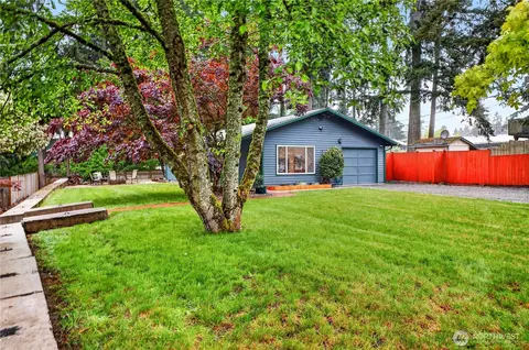 8211 189th Ave E, Bonney Lake, WA 98391