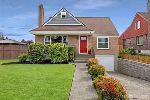 4802 N 24th St, Tacoma, WA 98406