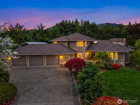 21118 SE 137th Pl, Issaquah, WA 98027