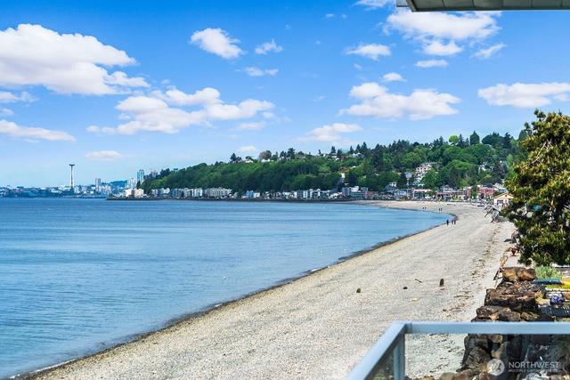 3085 Alki Ave SW #2, Seattle, WA 98116