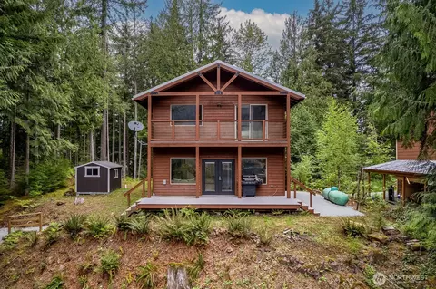33006 Deer Park Ln, Mount Vernon, WA 98274