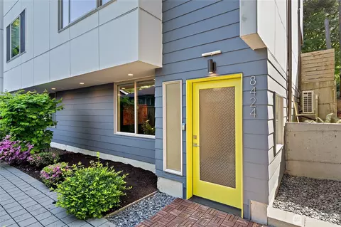 8424 24th Ave SW, Seattle, WA 98106