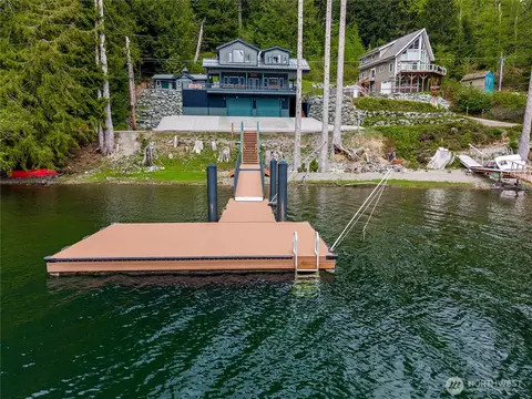 34605 N Shore Dr, Mount Vernon, WA 98274