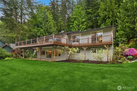 17707 SE 60th St, Bellevue, WA 98006