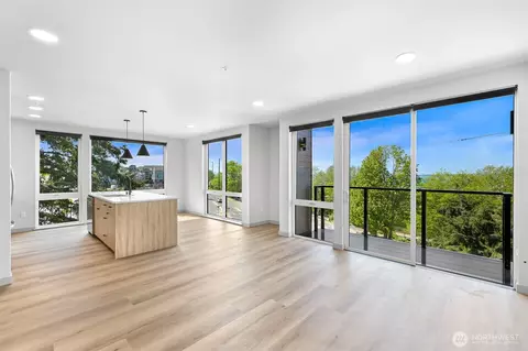 820 N State St #412, Bellingham, WA 98225