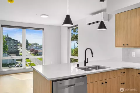 820 N State St #611, Bellingham, WA 98225