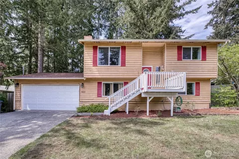 4311 NW Elkhorn Trl, Bremerton, WA 98312