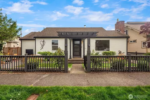 618 Alder St, Edmonds, WA 98020