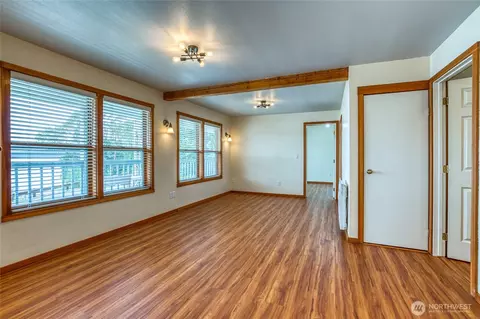 Living - 942 Deer Harbor Rd, Eastsound, WA 98245 photo 4 of 11