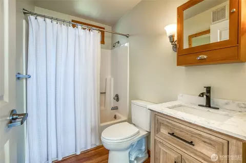 Bath - 942 Deer Harbor Rd, Eastsound, WA 98245 photo 1 of 3