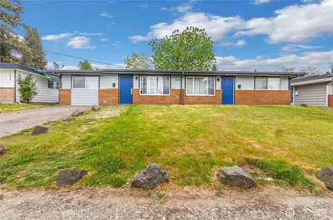 838 Harrington Ave NE, Renton, WA 98056