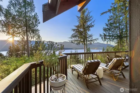 19748 NW Stavis Bay Rd, Seabeck, WA 98380