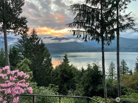 19748 NW Stavis Bay Rd, Seabeck, WA 98380