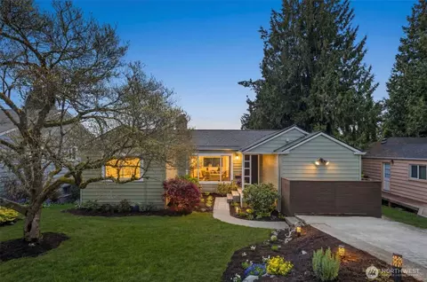 4531 Stanford Ave NE, Seattle, WA 98105