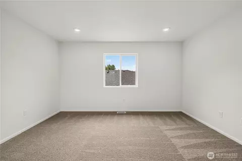 Bedroom - 115 Willowbrook Dr, Chehalis, WA 98532 photo 5 of 9