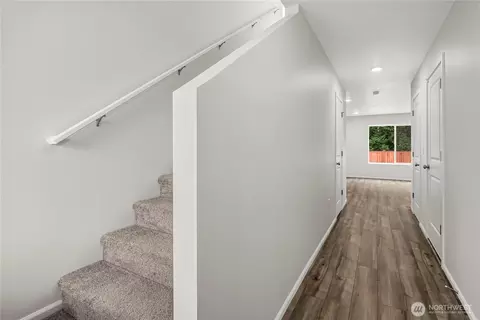 Entry Way - 115 Willowbrook Dr, Chehalis, WA 98532 photo 1 of 3