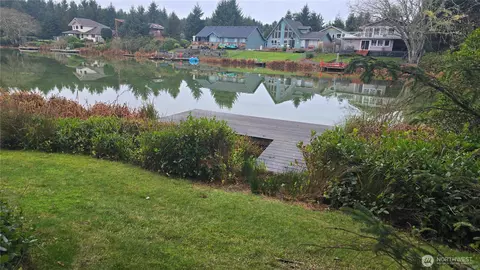 107 Duck Lake Dr NE, Ocean Shores, WA 98569