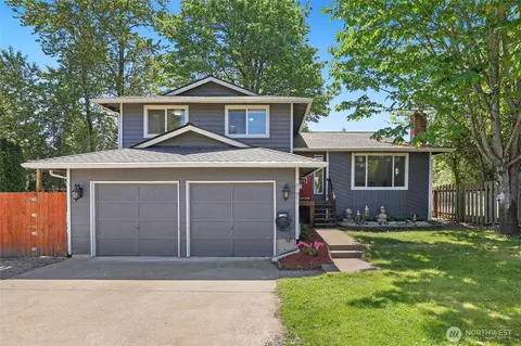 21871 SE 267th St, Maple Valley, WA 98038