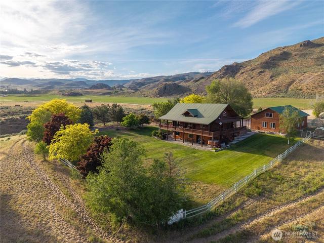 112 Pine Creek Rd, Tonasket, WA 98855