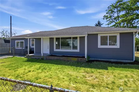 2516 S 70th St, Tacoma, WA 98409