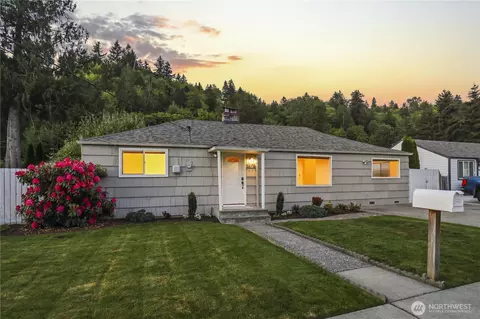 3608 SE 5th Pl, Renton, WA 98058