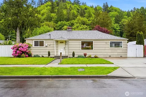 3608 SE 5th Pl, Renton, WA 98058