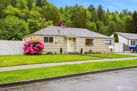 3608 SE 5th Pl, Renton, WA 98058