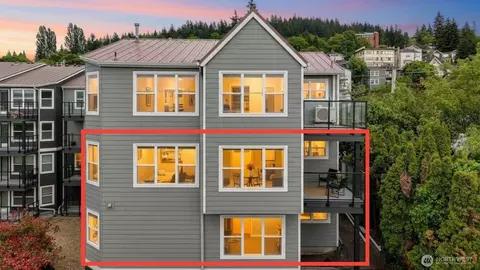 701 N State St #103, Bellingham, WA 98225