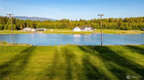 18001 Bow Lake Ln, Bow, WA 98232