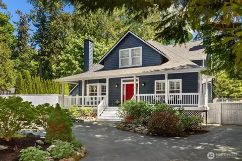 1854 Commodore Ln NW, Bainbridge Island, WA 98110