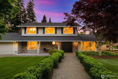 8533 SE 76th Pl, Mercer Island, WA 98040