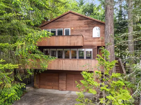 6430 NE Agate Beach Rd, Bainbridge Island, WA 98110