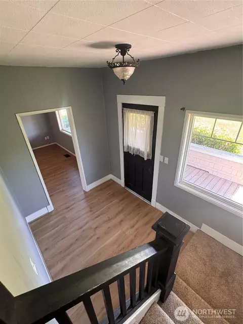 Entry Way - 20016 Orville Rd E, Orting, WA 98360 photo 1 of 2