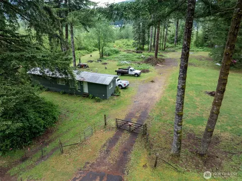 12155 Lewis River Rd, Ariel, WA 98603